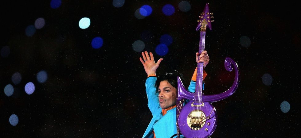 Prince : une nuance violette Pantone en hommage au chanteur
