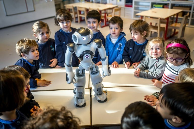 Le robot éducatif Nao dans l'établissement 