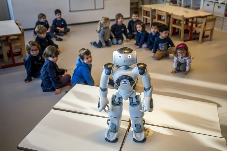 Le robot éducatif Nao dans l'établissement 