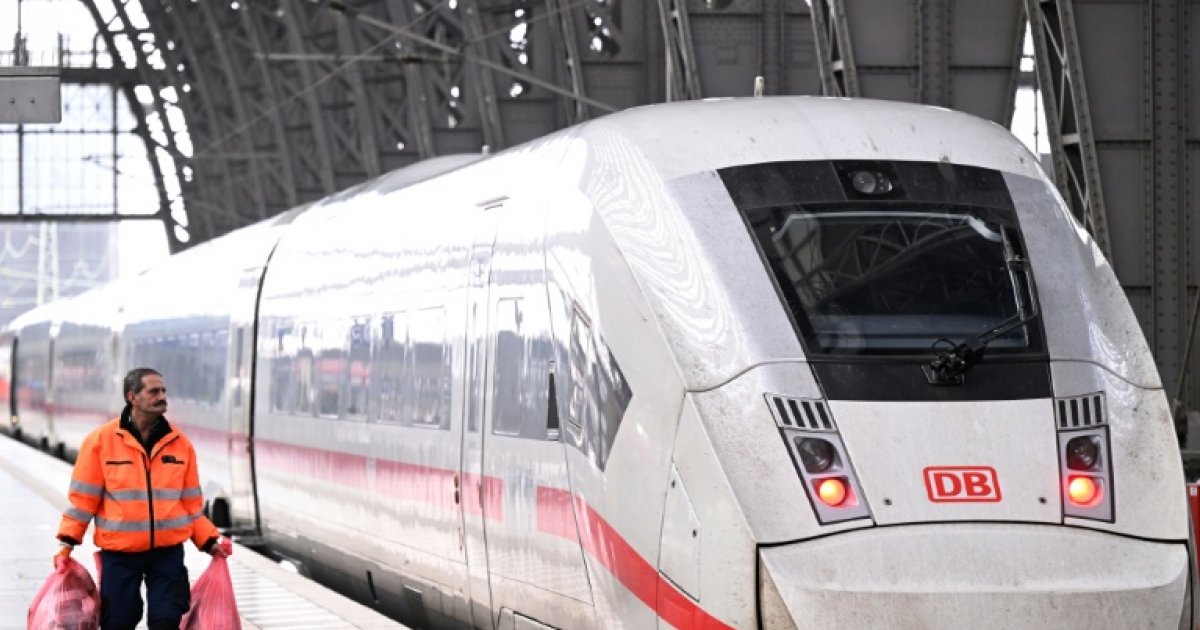 Deutschland: Bahn- und Flugverkehr stehen still: Nachrichten