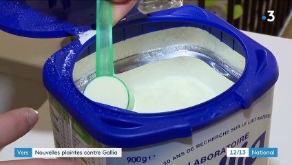 Huiles minérales dans le lait maternisé. Foodwatch demande le retrait de  deux laits en poudre pour bébé
