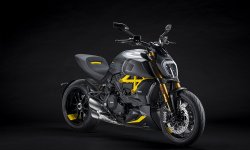 Ducati Diavel Black and Steel : en jaune et noir !