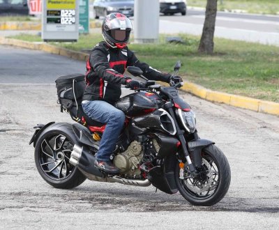 La Diavel en V4 : Ducati diabolise encore plus son powercruiser