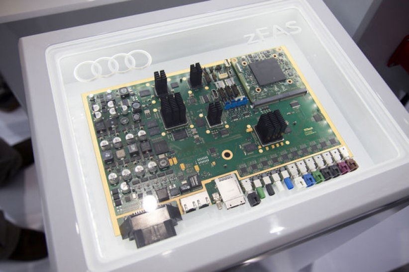 CES : Audi Q7 deep learning concept