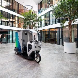 Mercedes dévoile un vélo cargo utilitaire 