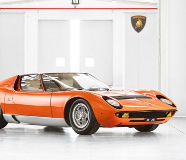 Lamborghini s'expose à la Cité de l'Automobile