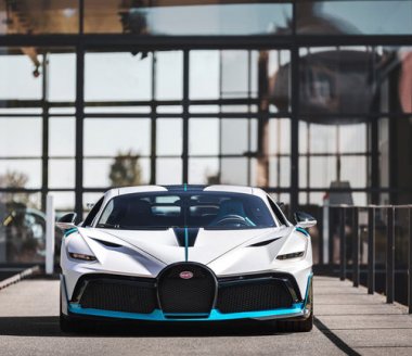 Bugatti livre les premières Divo