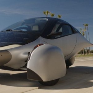 Aptera : la voiture solaire en phase de test 