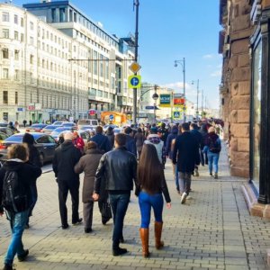 Bienfaits de la marche : et si on prenait moins la voiture ? 