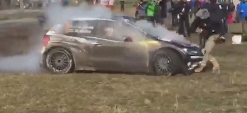 WRC : Latvala renverse un spectateur