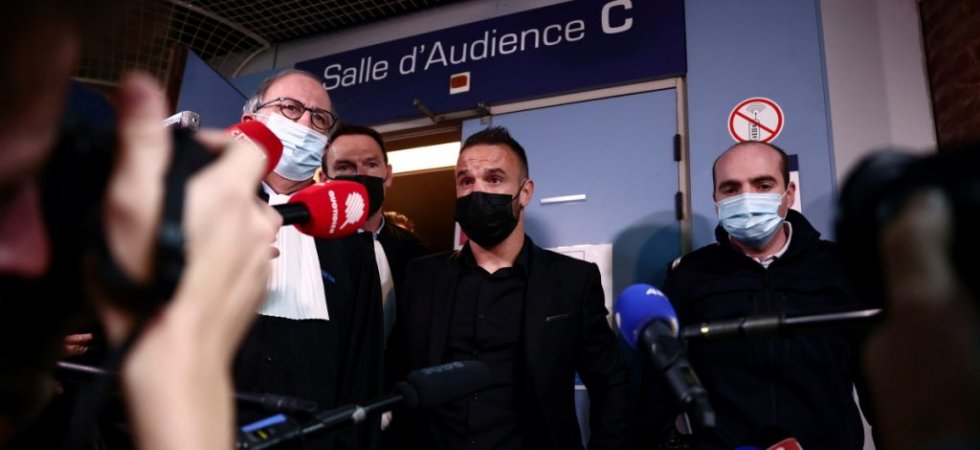 Affaire de la sextape : Valbuena regrette l'absence de Benzema au procès