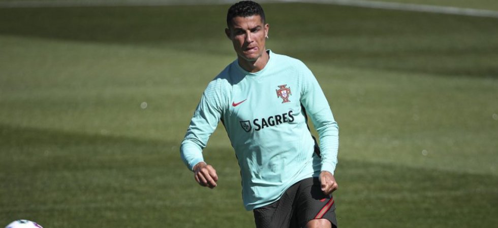Portugal : Fonte encense Ronaldo