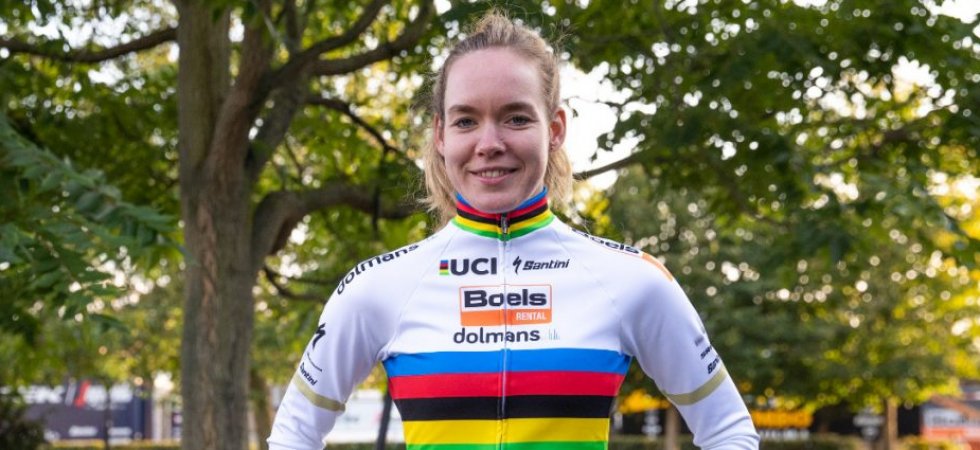 Cyclisme : Les officiels ne reconnaissent pas la championne du monde... et la renversent !