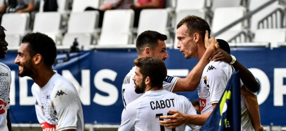 Ligue 1 : Bordeaux freine Angers, Strasbourg prend un point