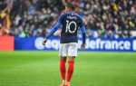 Mbappé pose question