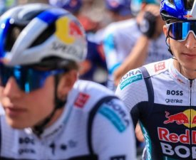 Des coureurs de la Red Bull-Bora-Hansgrohe ont fait décoller un avion 