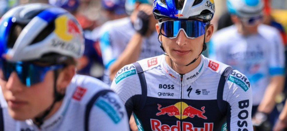 Des coureurs de la Red Bull-Bora-Hansgrohe ont fait décoller un avion 