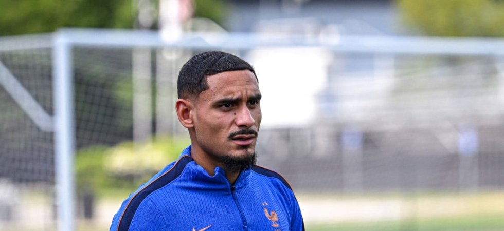 Bleus : Le beau geste de Lacroix pour les habitants de son village