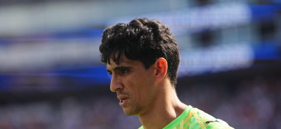 Face aux Bleus, le Maroc aurait dû jouer « comme le Paraguay » pour Bounou