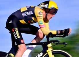 Vuelta 2022 (E1) : L'équipe Jumbo-Visma s'impose et permet à Gesink de prendre le maillot rouge