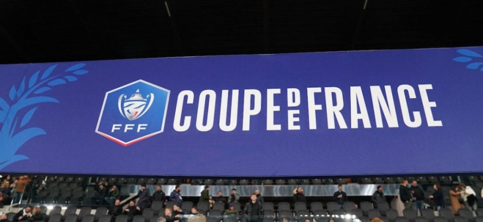 Coupe de France : L'improbable retourné acrobatique d'un gardien amateur 