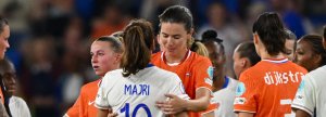 Les Bleues face à une adversaire qui se sent « un peu française »