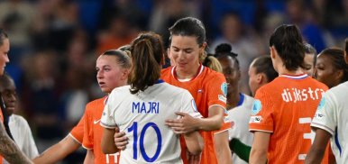 Les Bleues face à une adversaire qui se sent « un peu française »