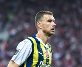 Fiorentina : Dzeko en renfort (officiel) 