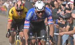 Paris-Roubaix : Van Aert incrédule, van der Poel se savait en confiance