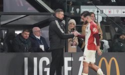 Bleus : Sage encense Cherki 