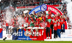 Eredivisie : Le PSV Eindhoven champion ! 