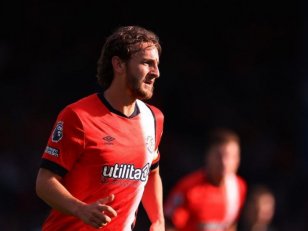 Premier League (J17) : Le capitaine de Luton Tom Lockyer victime d'un malaise en plein match 