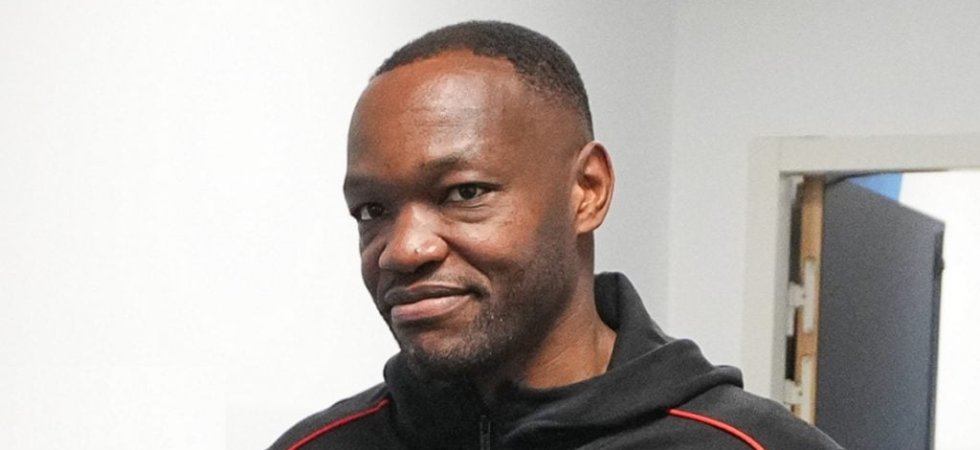 Mandanda déjà de retour... comme consultant 