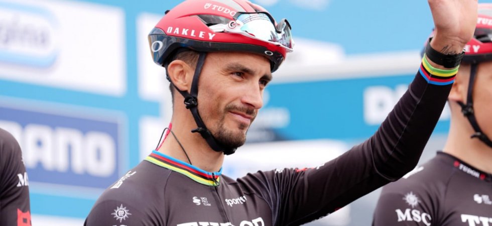 Pour Alaphilippe, « ce n'est pas possible de suivre Pogacar »