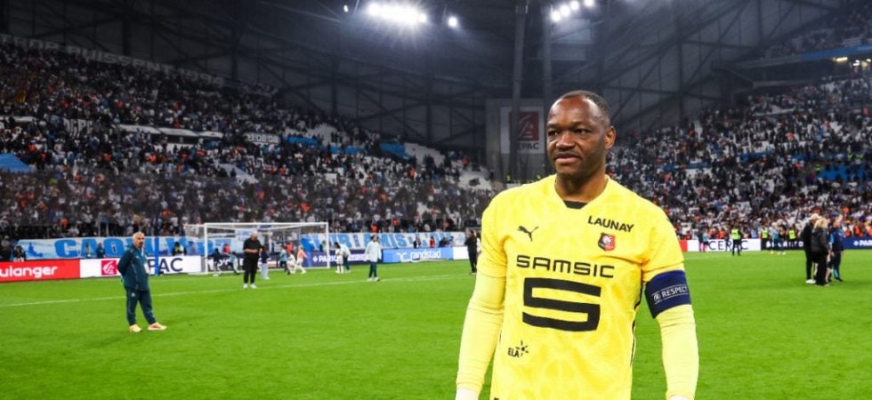 Mandanda raccroche les crampons (officiel) 