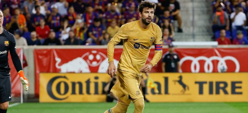 FC Barcelone : Piqué défendu par une ancienne légende