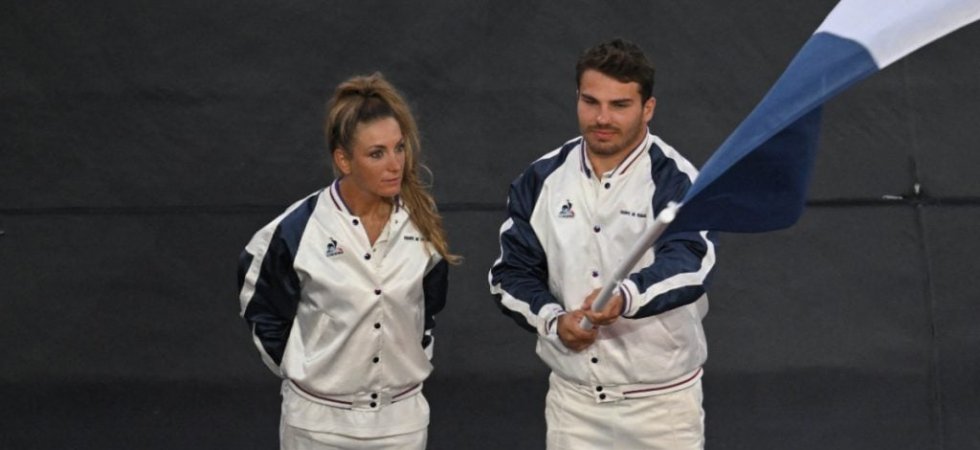 Paris 2024 : Ferrand-Prévot et Dupont fiers d'avoir été porte-drapeaux lors de la cérémonie de clôture 