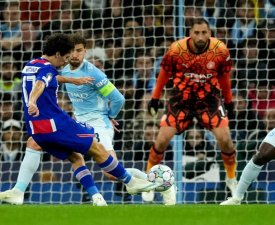 Ligue des champions (J2) : Doué, Vitinha, Donnarumma... Les tops/flops de Man City - PSG