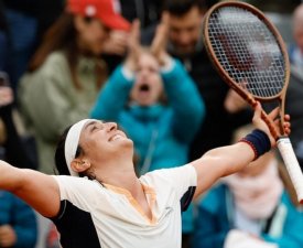 Roland-Garros (F) : Jabeur retrouve les quarts 