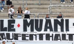 Francfort : Une banderole fustige Kolo Muani