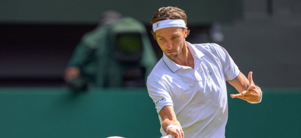 ATP - Gstaad : Rinderknech en quart dans la douleur
