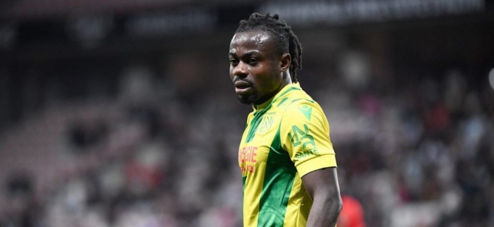 Paris FC : Une offensive pour Simon ? 