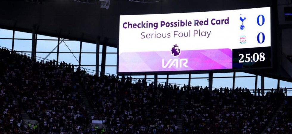 Premier League : Les décisions de la VAR diffusées en direct ?