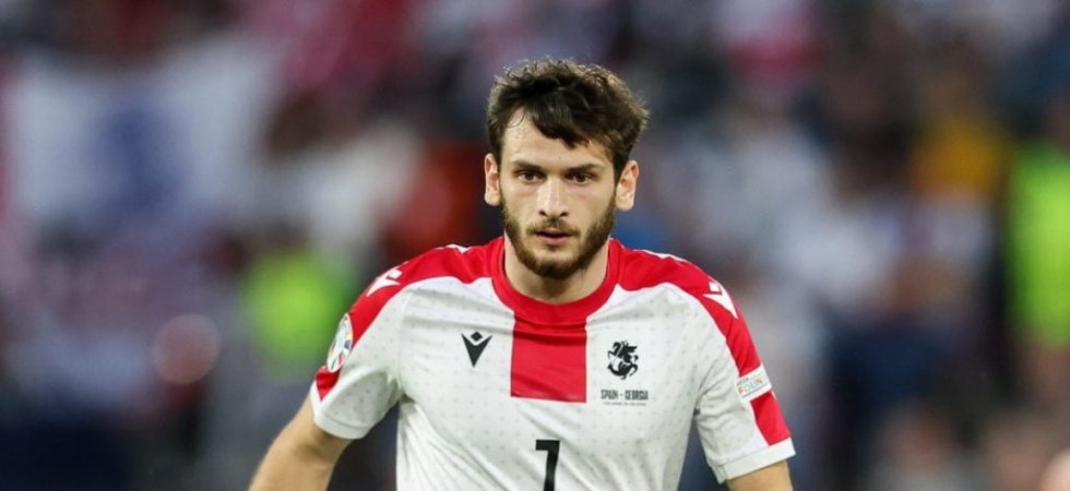 PSG : Priorité du club, Kvaratskhelia attend la décision de Naples 