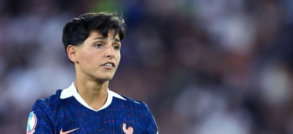 Bleues : De Almeida raconte sa reconversion réussie au poste de latérale droite 