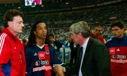 Quand Ronaldinho se paie Luis Fernandez, son ancien entraîneur au PSG