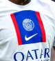 PSG : Le club dévoile son maillot extérieur 
