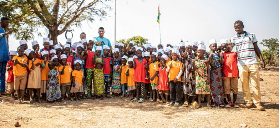 Humanitaire : Auger-Aliassime s'est rendu au Togo pour voir les avancées de son programme