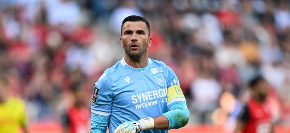 Angers : Lopes rejoint le club