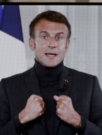 CNR : Macron appelle les Français à contribuer